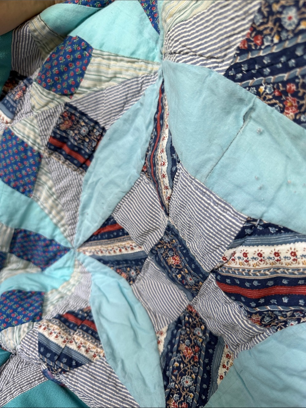 Vintage Handmade Patchwork Quilt Double Wedding Ring Style Aqua Blue 84x66 - Picture 9 of 13